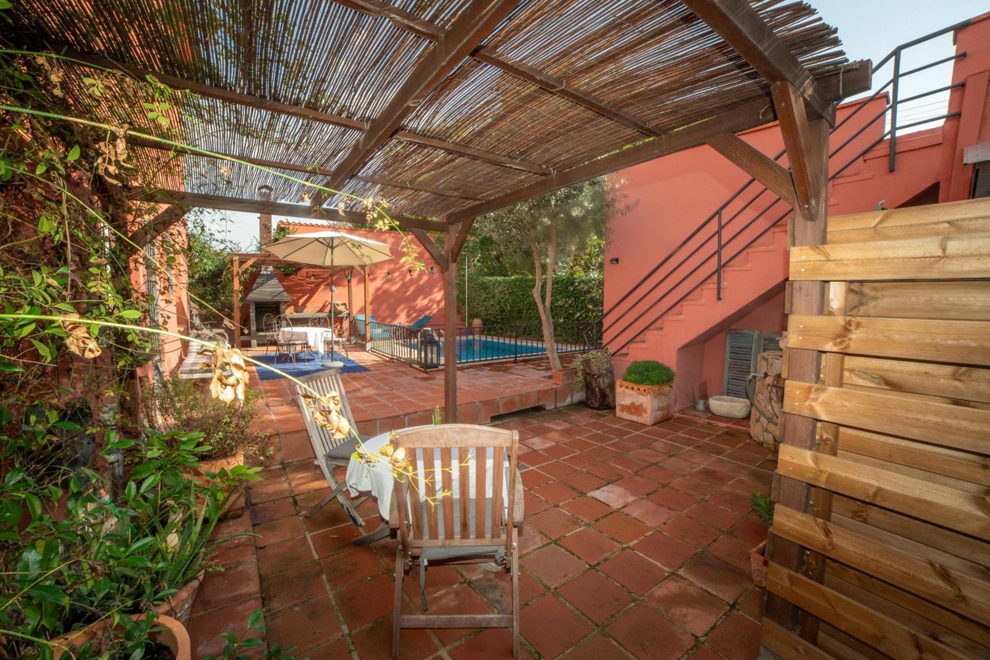 Вилла La Casita Del Patio Borgona Экстерьер фото